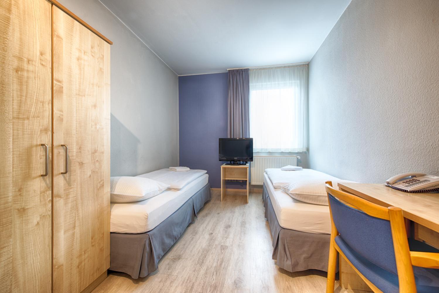 Enjoy Hostel Berlin City West Exterior photo